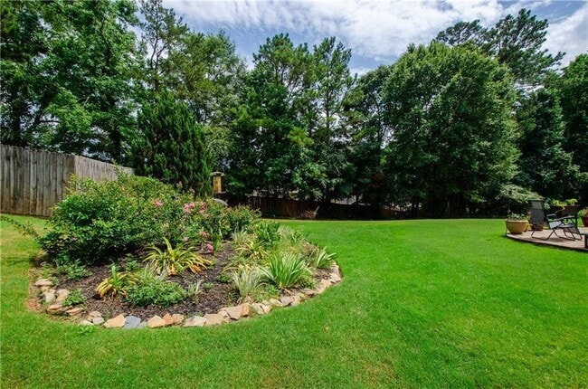 Building Photo - 3645 Ansley Park Dr