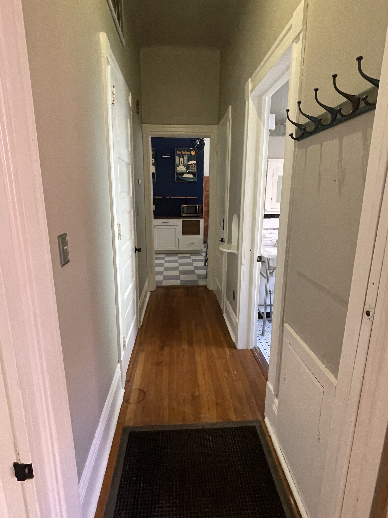 Hall - 527 Bermuda St