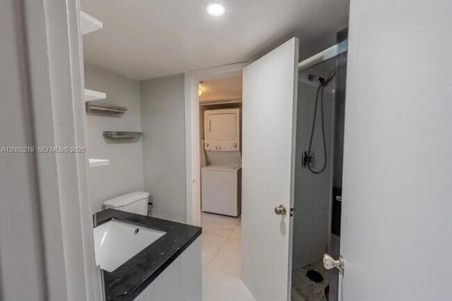 Building Photo - 10451 W Broward Blvd