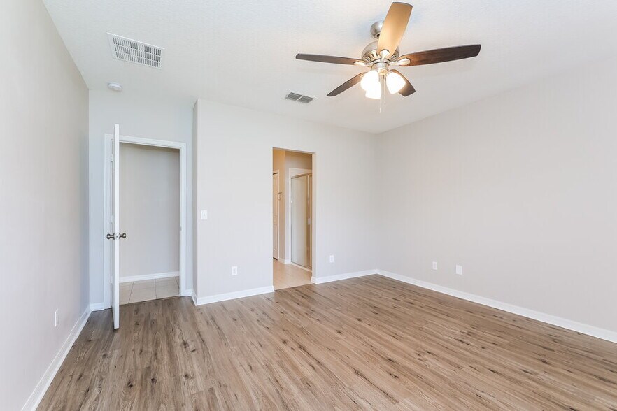 Building Photo - 3040 Morton Way