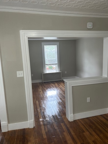 Building Photo - 29-31-31 Stone St