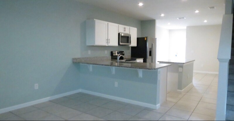 Building Photo - 404 Sedgewick Dr