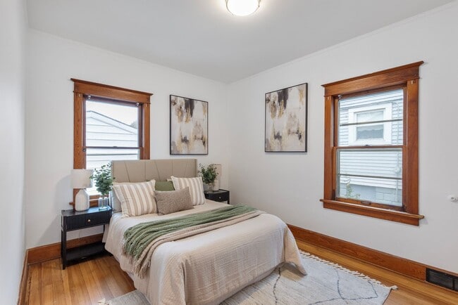 Building Photo - MOVE-IN READY!!!!