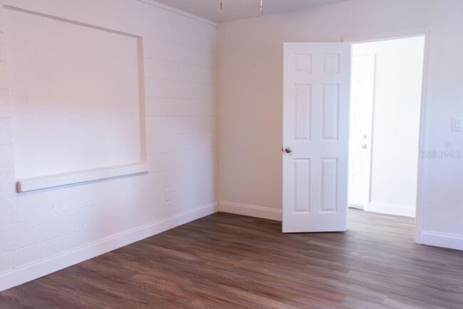 Building Photo - 6813 S Himes Ave