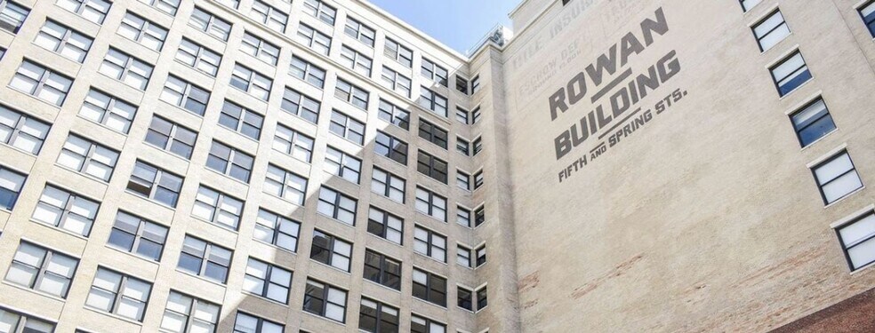 Building Photo - 460 S Spring St