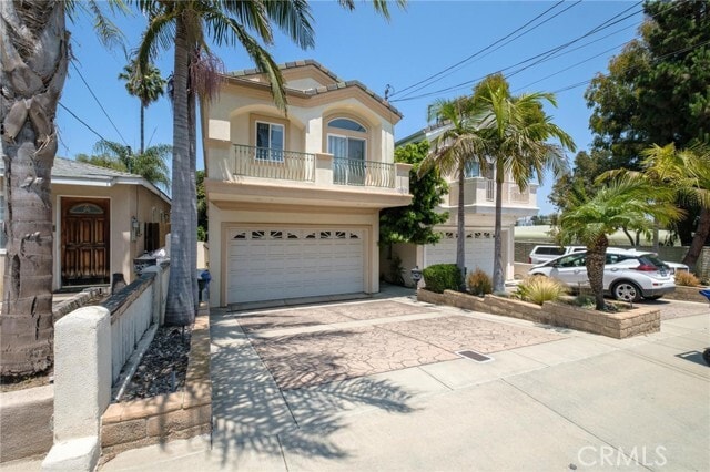 Building Photo - 1711 Rockefeller Ln