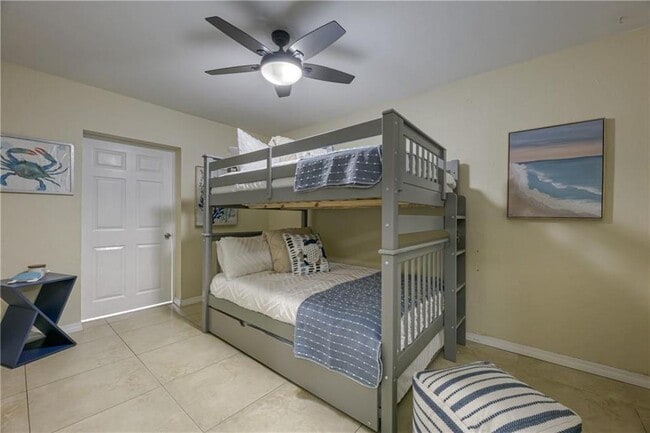 Building Photo - 1517 NE 17th Terrace