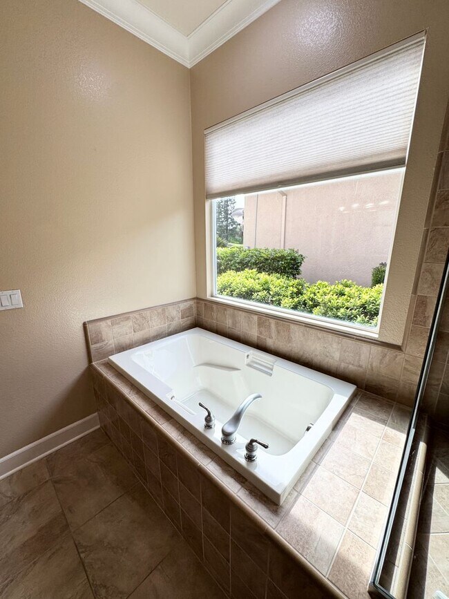 Building Photo - Sun City Lincoln Hills Active Adult Community Three Bedroom Three Car Garage SEE VIDEO