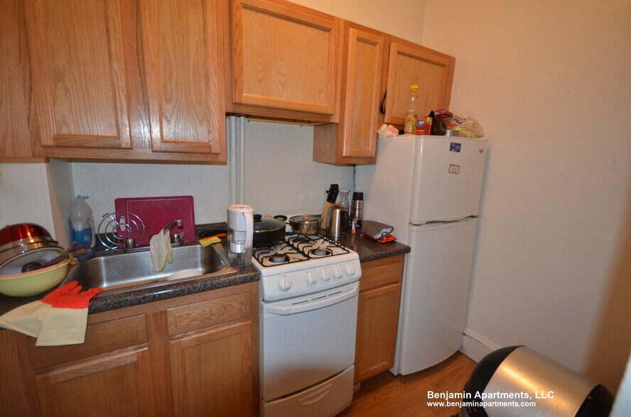 Building Photo - 1334 Commonwealth Ave