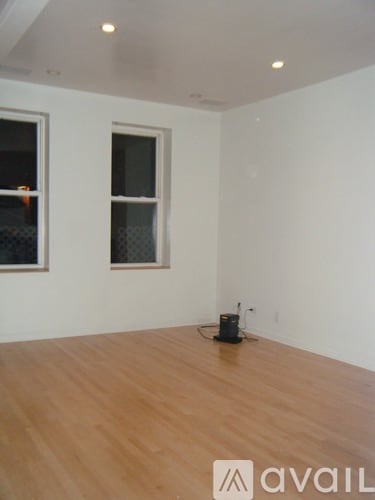 Building Photo - 1728 N Hermitage Ave