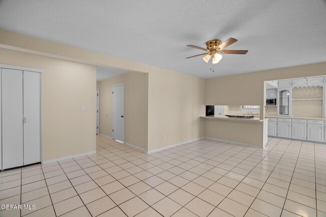 Building Photo - 5640 Van Horn Dr