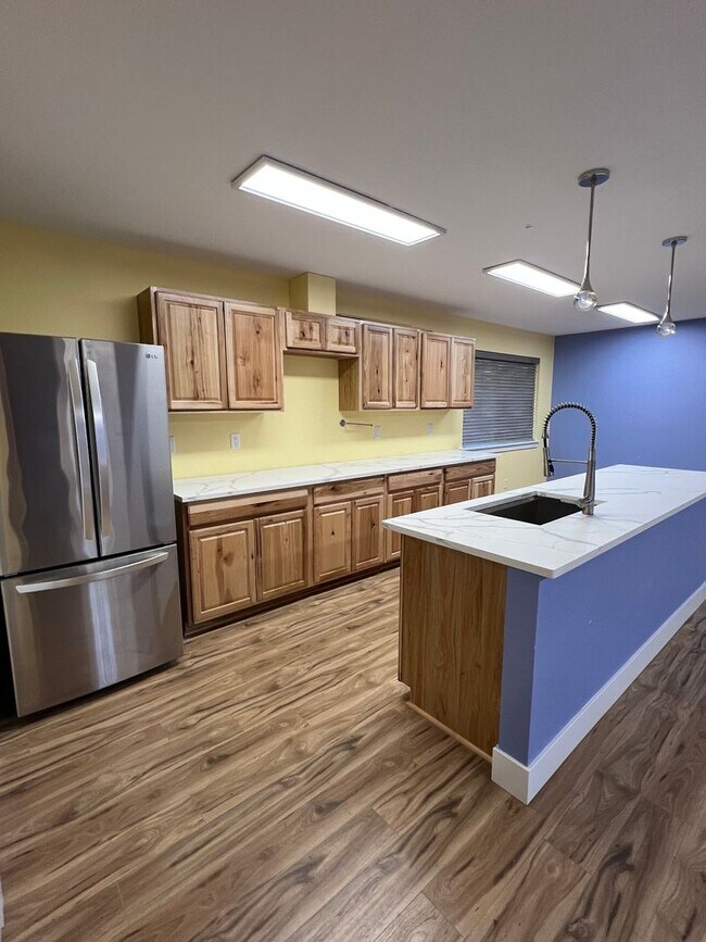 Building Photo - 2BED1BATH - Spacious Country Living in the City - BONUS ROOM, MINI SPLIT AC, PRIVATE PARKING, FEN...