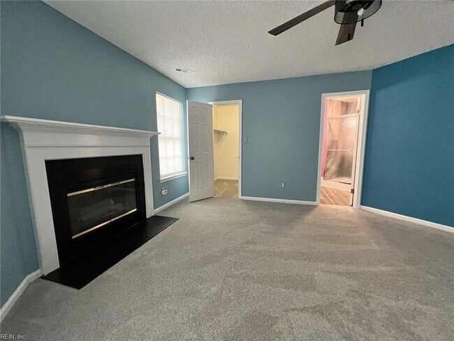 Building Photo - 4930 Cypress Point Cir