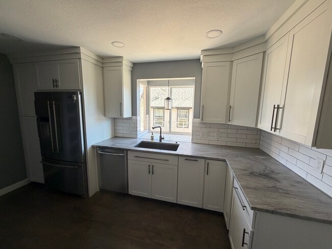 Building Photo - 6222 Alkire Ct