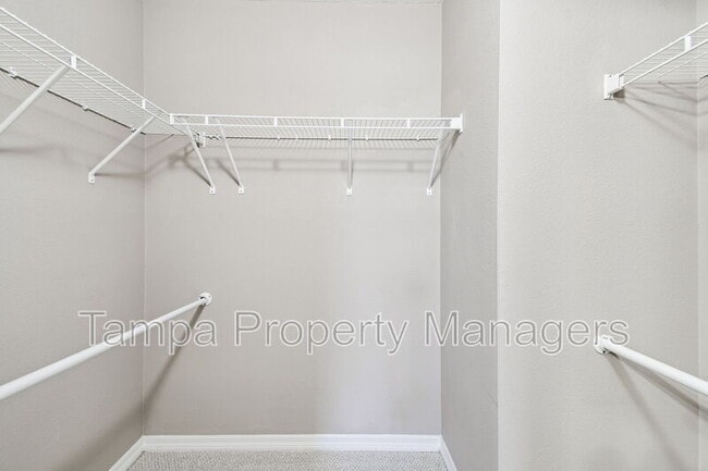 Building Photo - 5704 Kingletsound