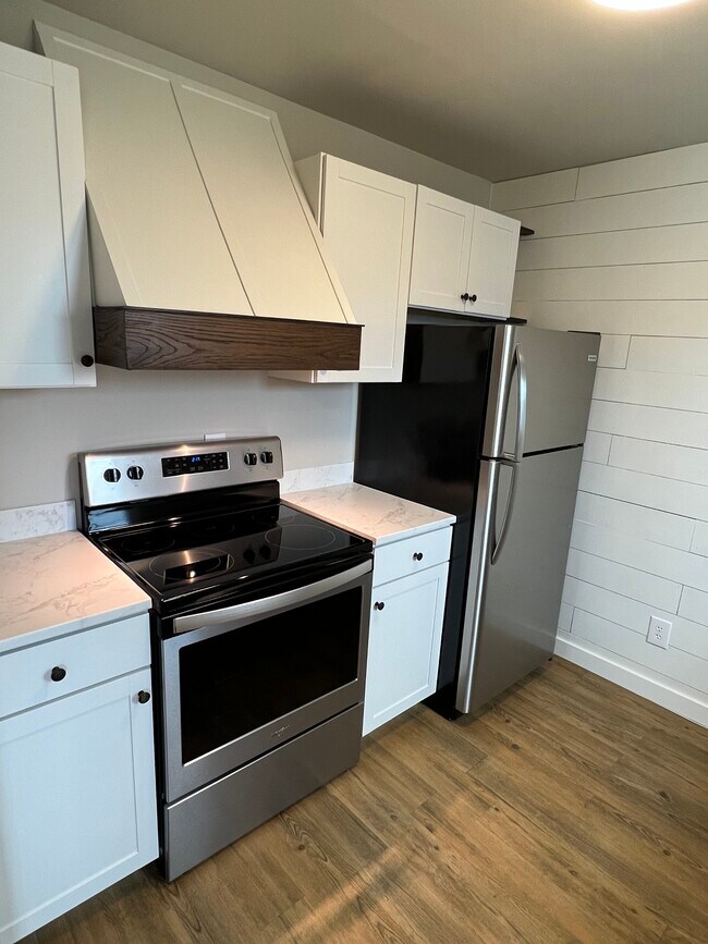 Building Photo - 209 Roe St