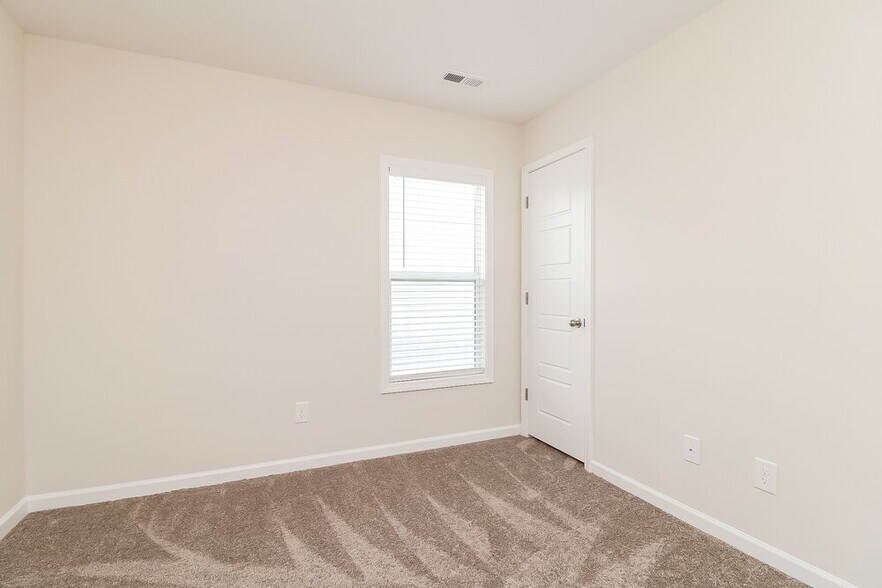 Building Photo - 72 Rosemary St