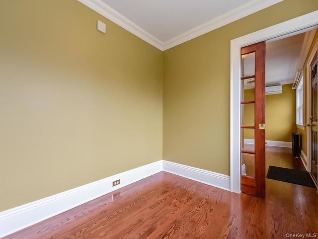 Building Photo - 35 Birch St