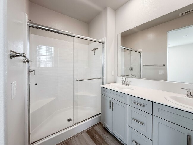Building Photo - ~ AVAILABLE NOW ~ New Construction Home for Rent in the NEW Heirloom Farms Community in Temecula!
