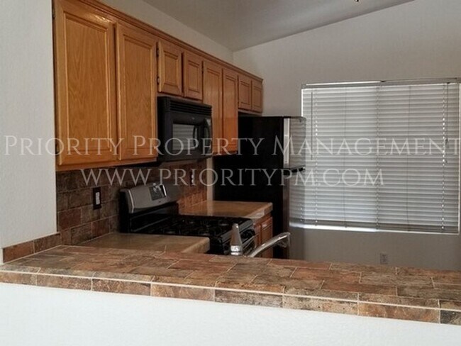 Building Photo - 5805 Briar Rose Ln