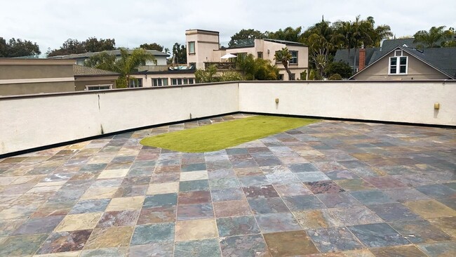 Building Photo - Gorgeous Custom Home in Carlsbad - 1 Mile ...