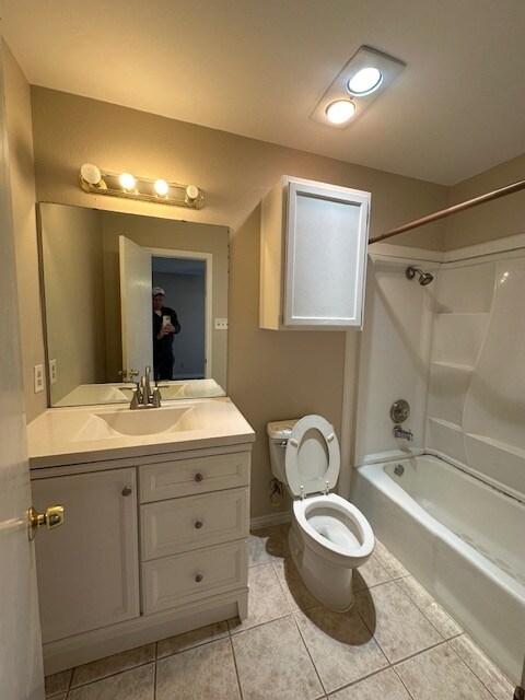Master Bathroom - 9115 Japonica Ct