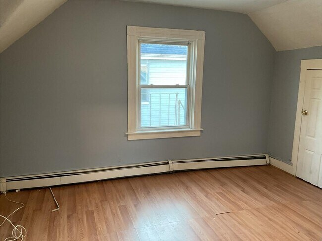Building Photo - 40 Laban St