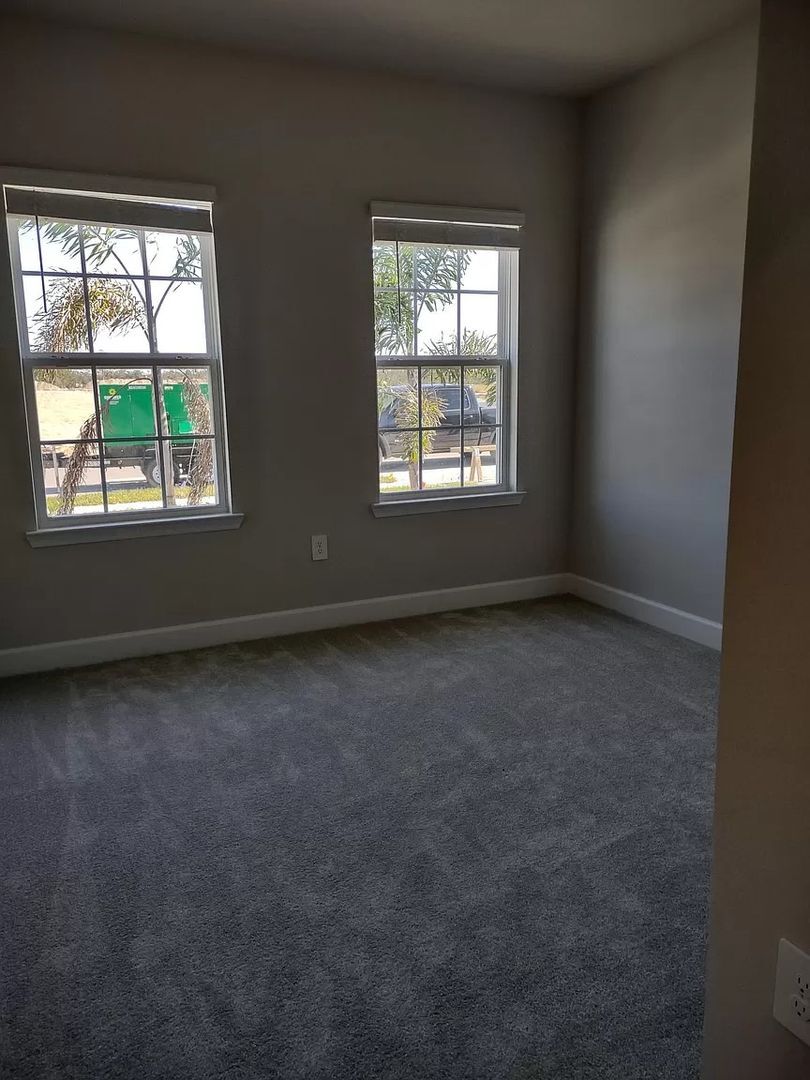 Building Photo - COMING SOON! 1st week of JUNE