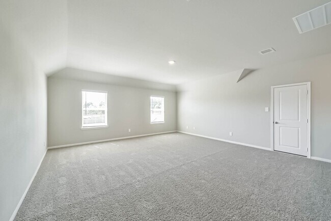 Building Photo - OFFERED BY PRECISION REALTY & MANAGEMENT!!!