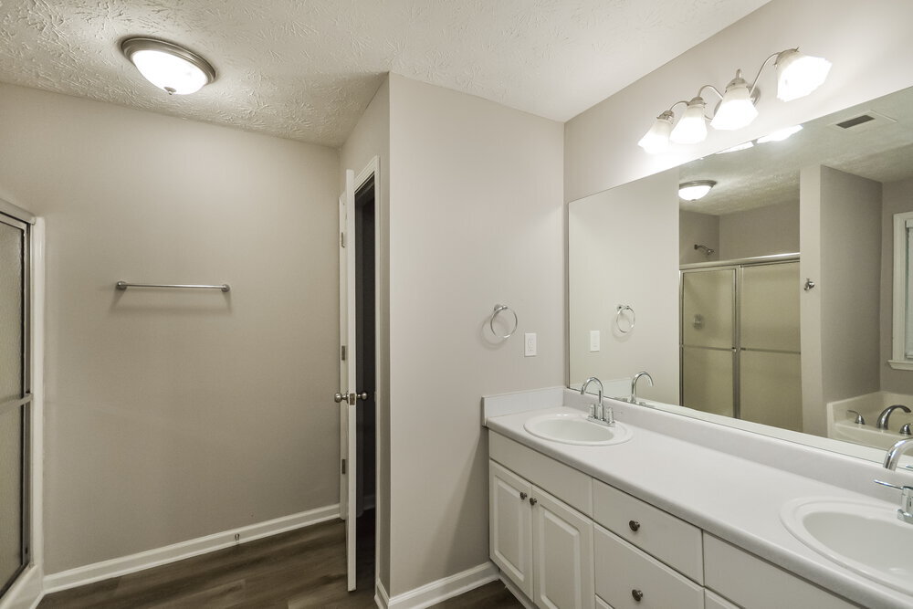 Building Photo - 609 Honey Creek Rd