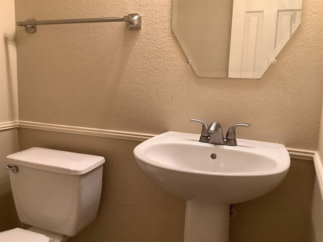 Building Photo - 14502 Heron Marsh Dr