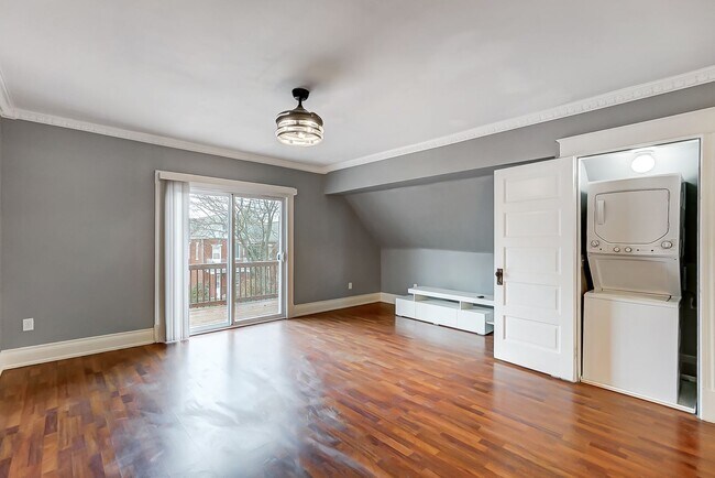 Building Photo - 1706 Sherman Ave