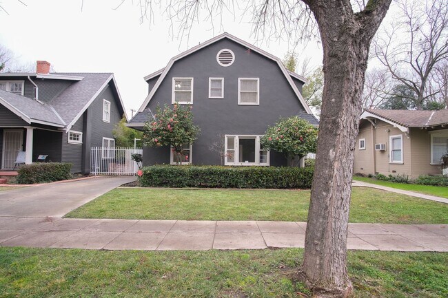 Building Photo - 424 Sycamore Ave