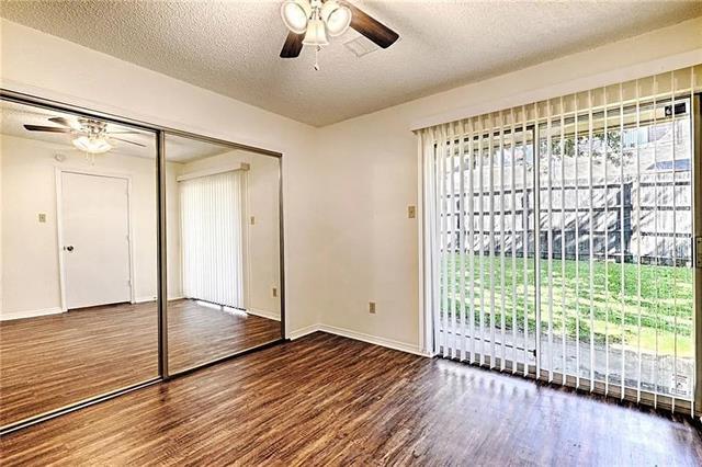 Building Photo - 1473 Meadowood Village Dr