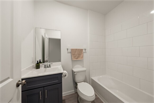 Building Photo - 14866 Ash Landing Dr