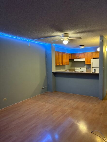 Building Photo - 98-410 Koauka Loop