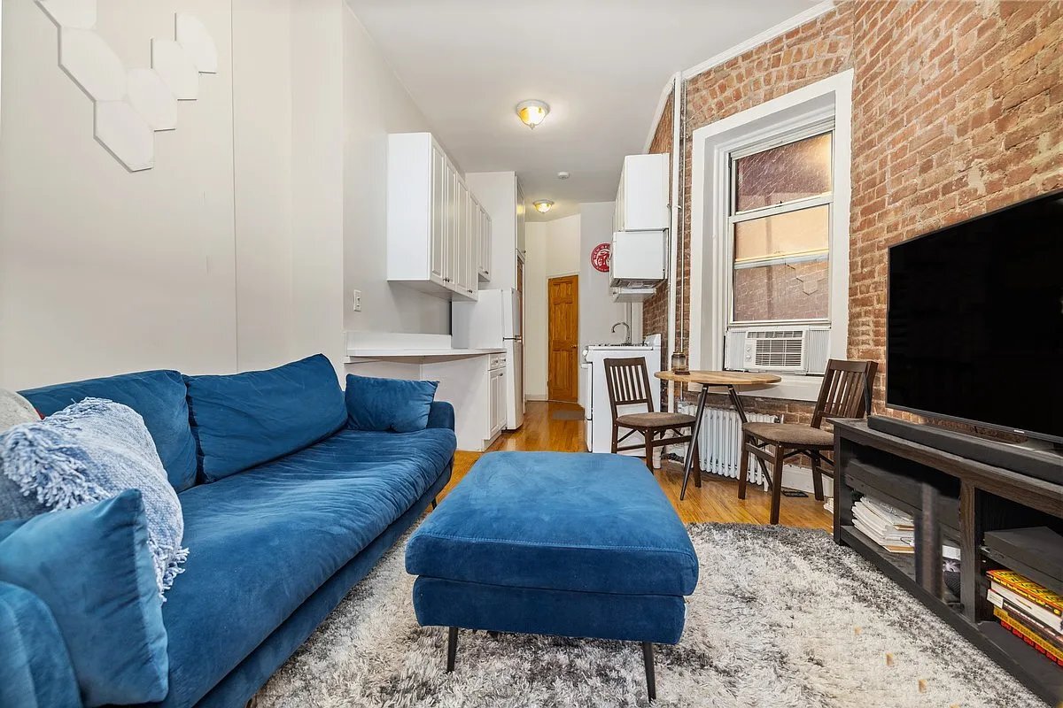 Building Photo - 240 Sullivan St