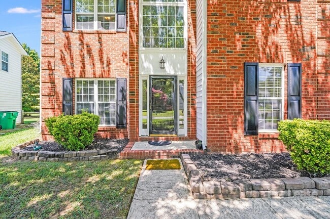 Building Photo - 16024 Kirsten Nicole Rd