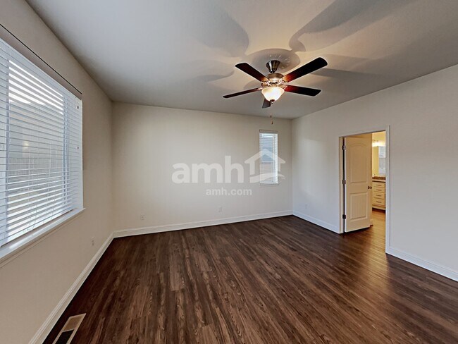 Building Photo - 12730 Ventana St