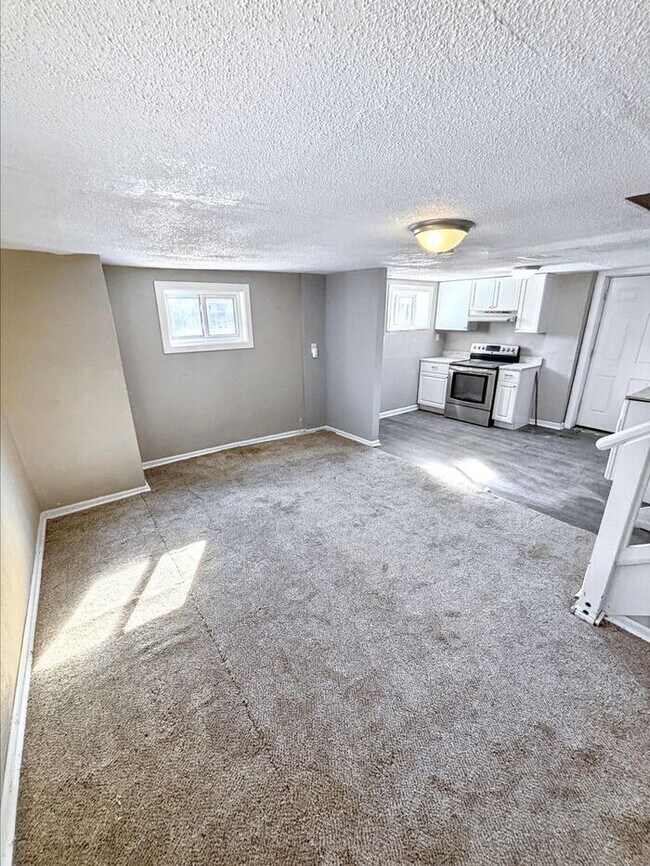 Building Photo - Cozy 1-Bedroom Home in a Convenient Locati...