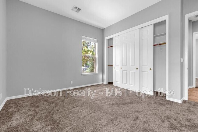 Building Photo - 4440 Juniper Trail