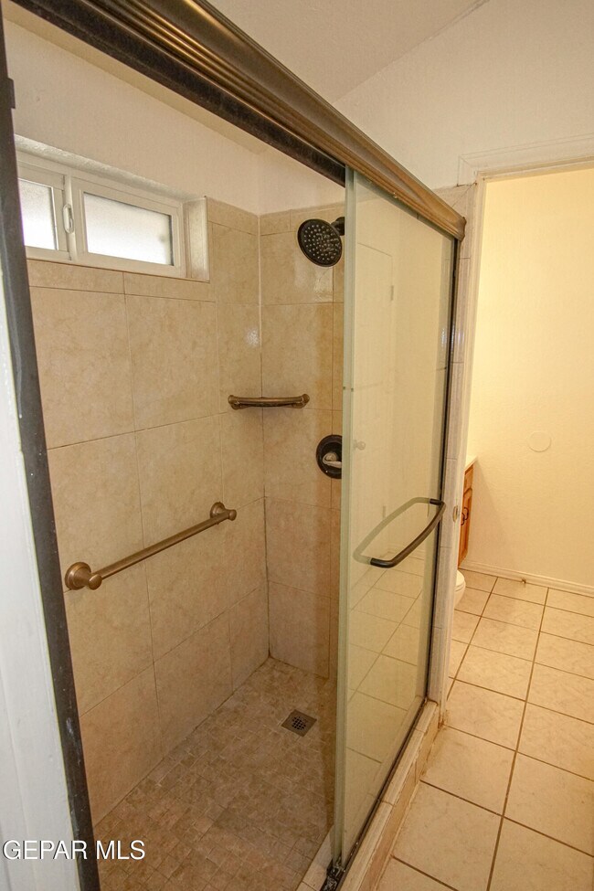 Building Photo - 1553 Rebecca Ann Dr