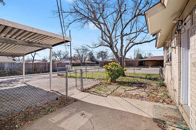 Building Photo - 7700 Mary Dr