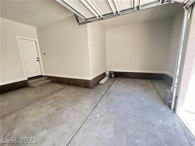 Building Photo - 11611 Earth Stone Ave