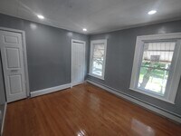 Building Photo - 319 2nd St