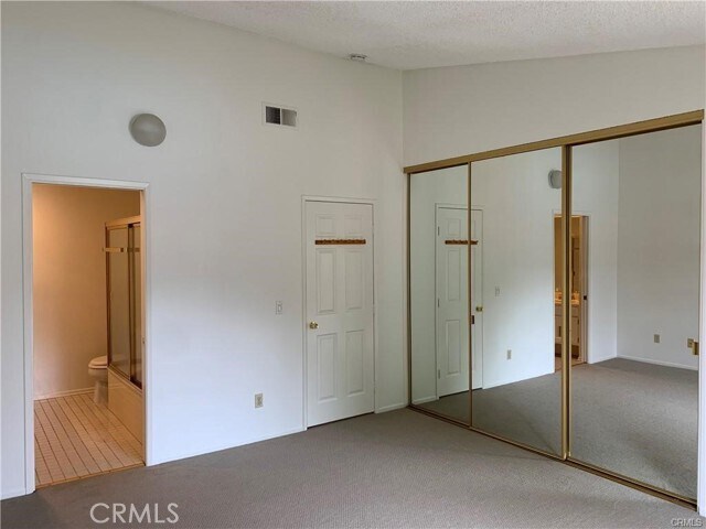 Building Photo - 5604 Las Virgenes Rd