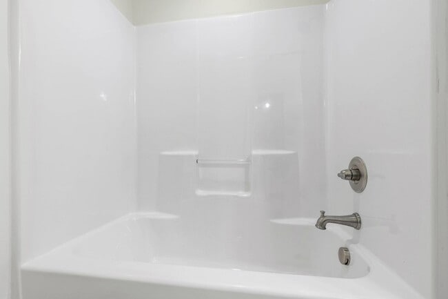 Building Photo - Charming 3BR Townhome in Brightleaf at the...