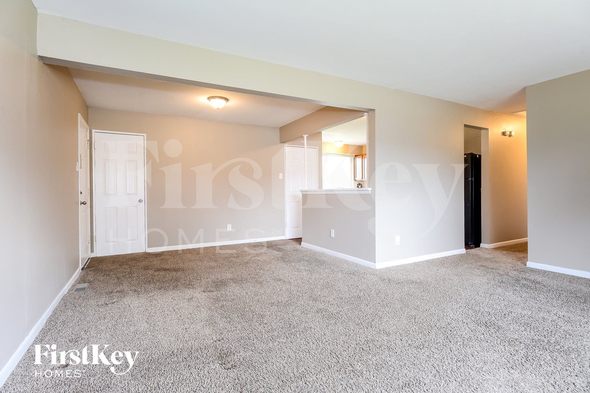 Building Photo - 825 Manresa Ln