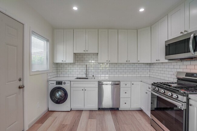 Building Photo - 11310 Argan Ave