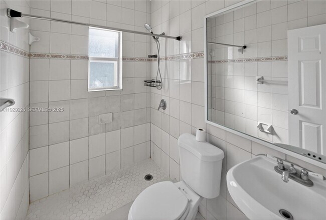 Building Photo - 1220 Marseille Dr